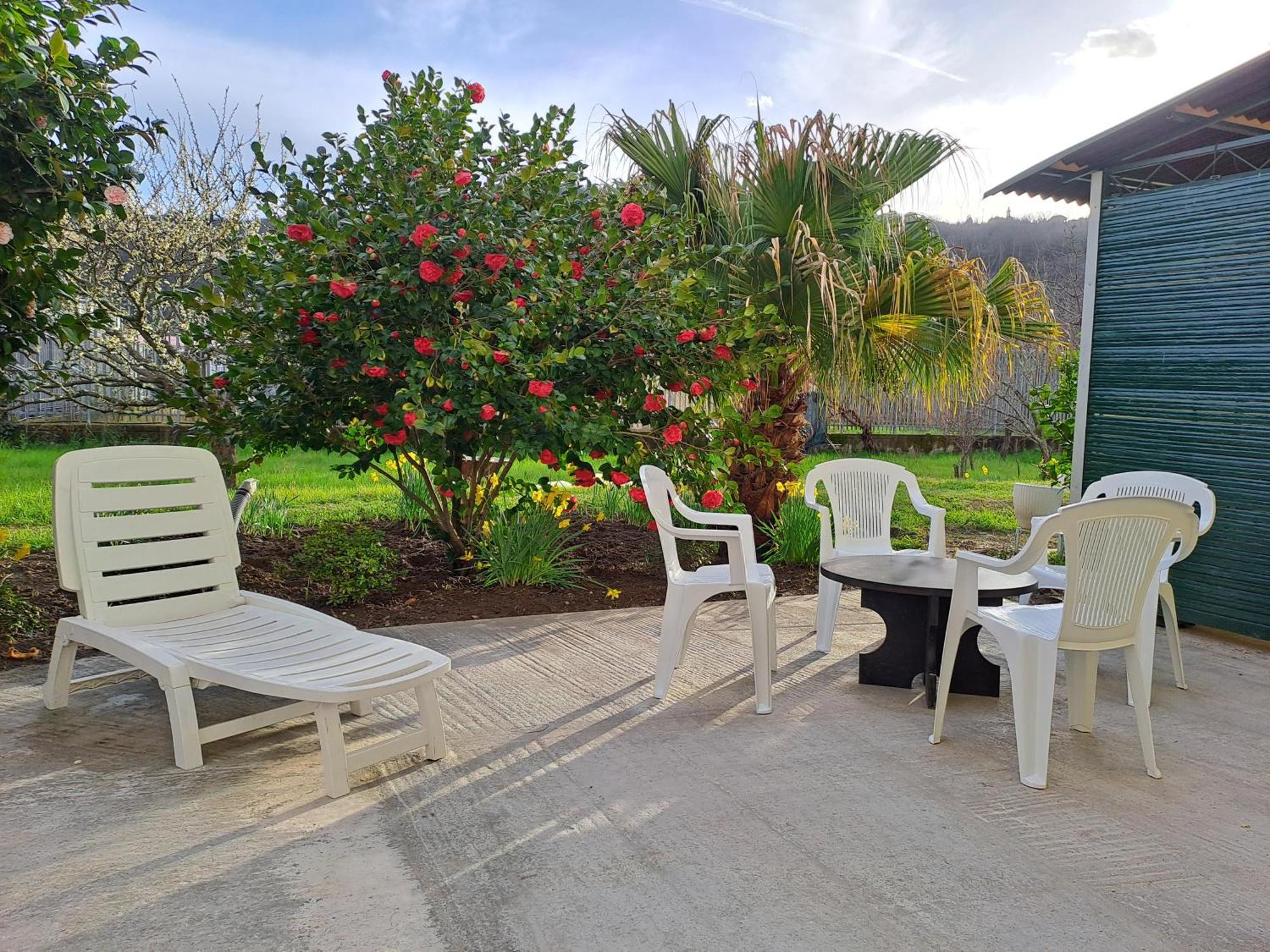 Sunny House Villa Carasco Luaran gambar