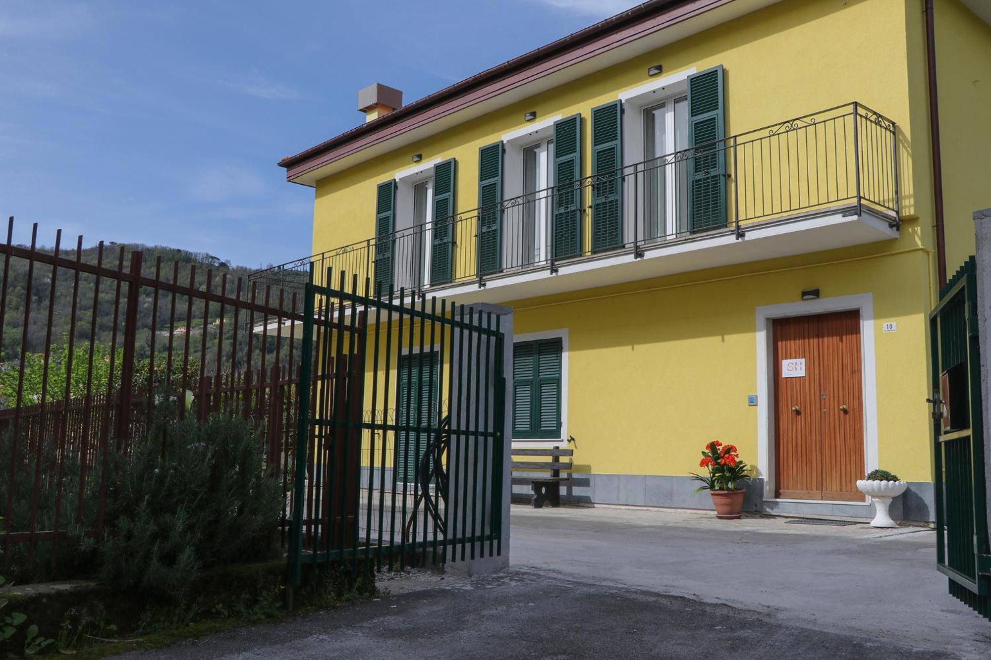 Sunny House Villa Carasco Luaran gambar